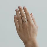Elegance Oval Ring