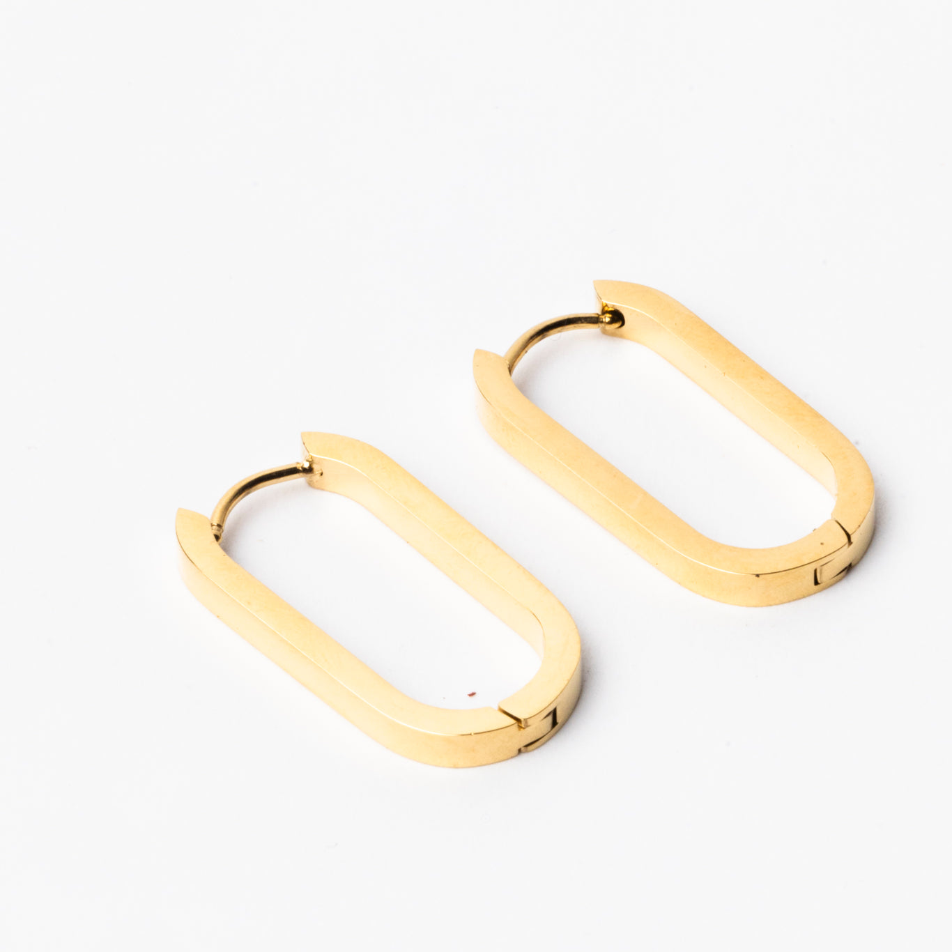 Eterna Oval Hoops